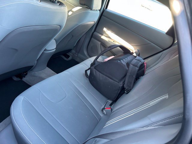 Used 2021 Hyundai Elantra SEL w/ Convenience Package FWD image 13