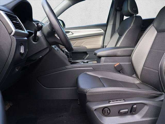 Used 2023 Volkswagen Atlas Cross Sport SEL AWD/4WD image 24
