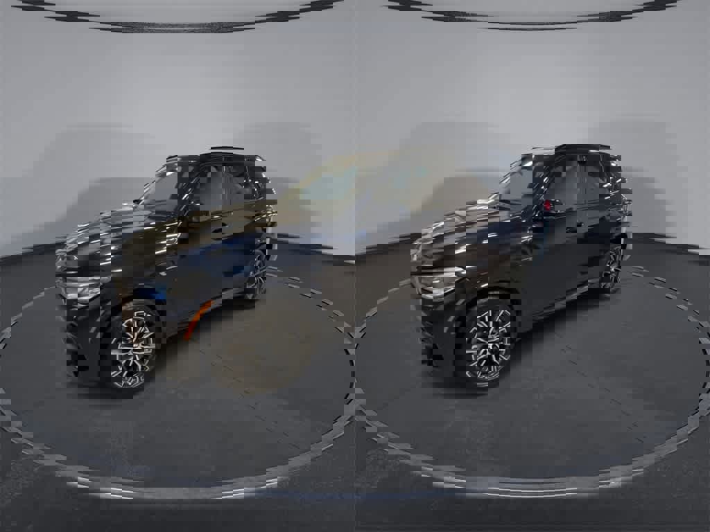 Used 2022 BMW X5 xDrive45e w/ M Sport Package image 4