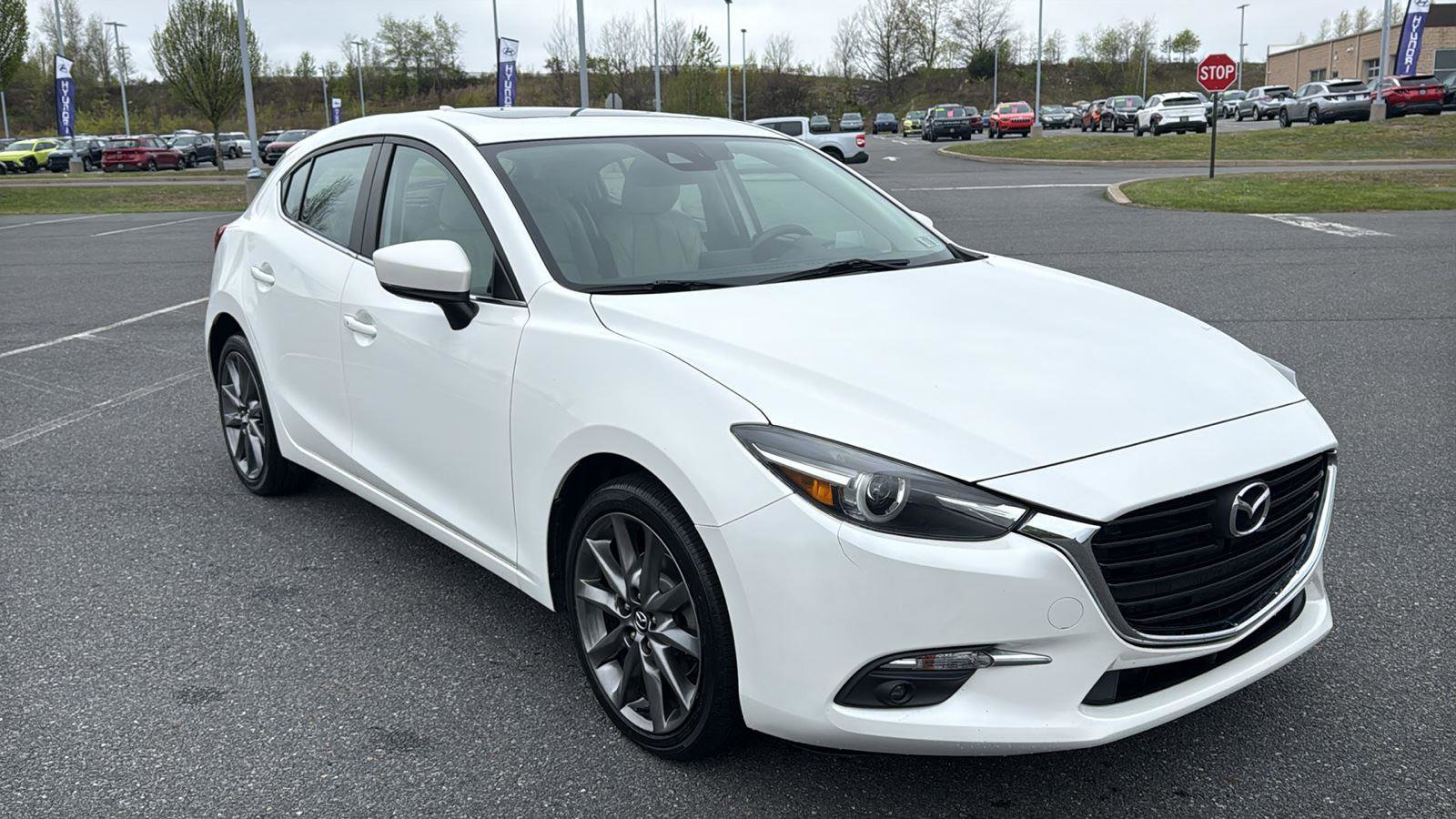 Used 2018 MAZDA MAZDA3 Grand Touring FWD image 1