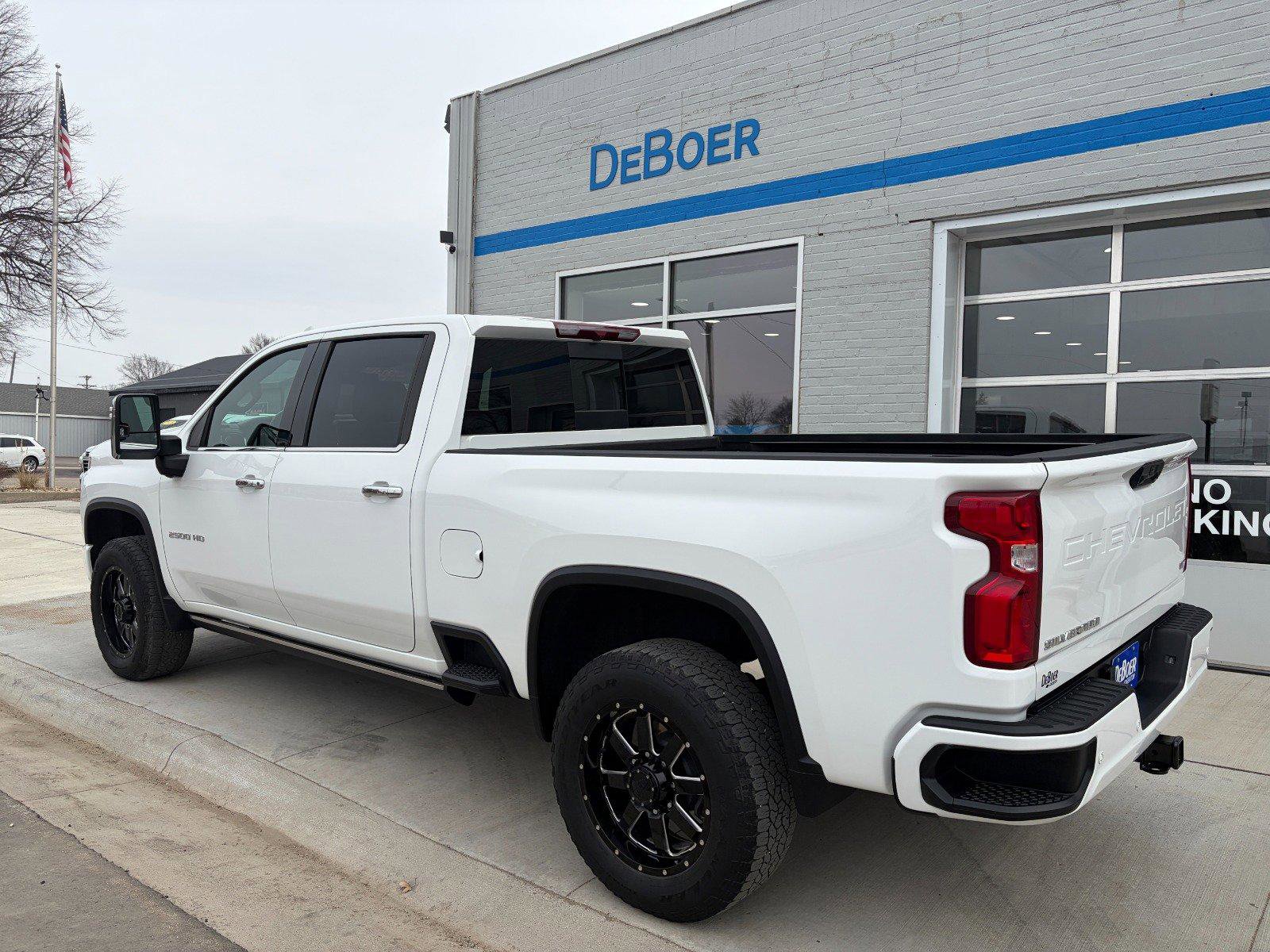 Used 2023 Chevrolet Silverado 2500 LTZ w/ Z71 Chrome Sport Edition image 3