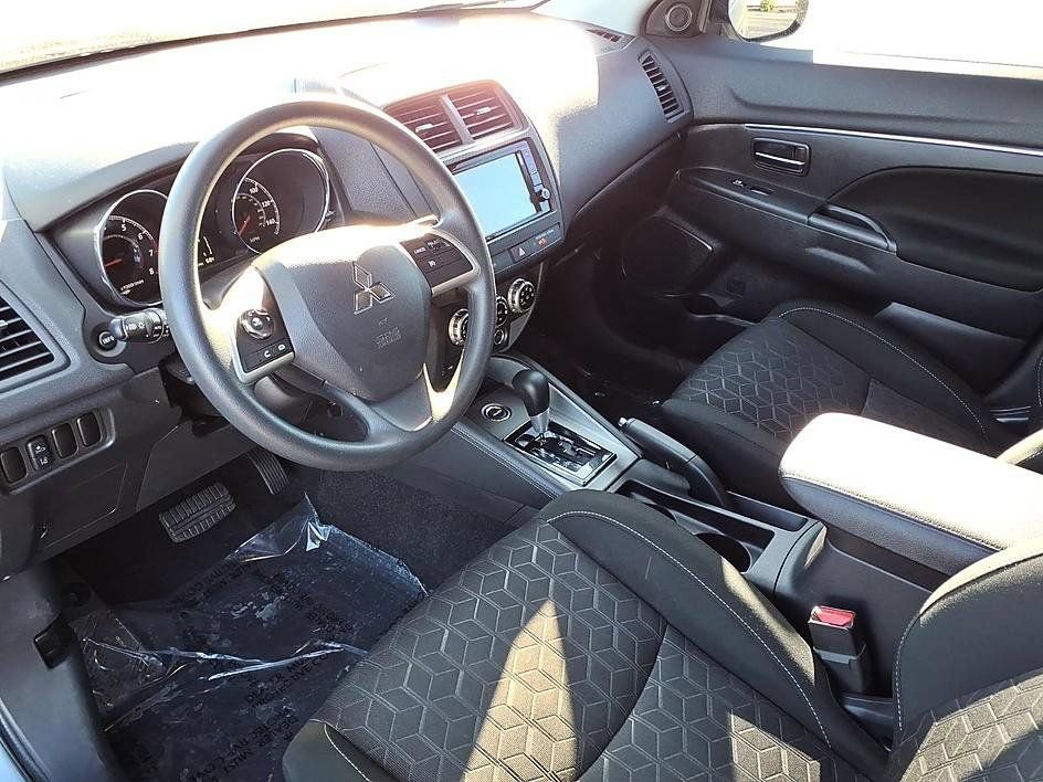 Used 2023 Mitsubishi Outlander Sport ES AWD/4WD image 13