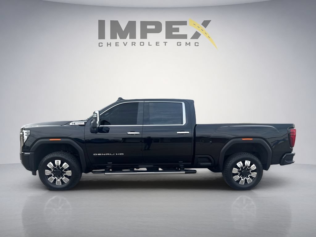 Used 2025 GMC Sierra 2500 Denali AWD/4WD image 2