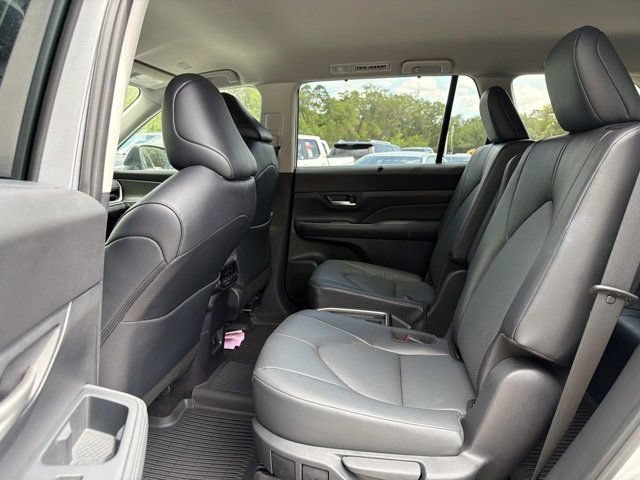 Certified 2025 Toyota Grand Highlander FWD image 14