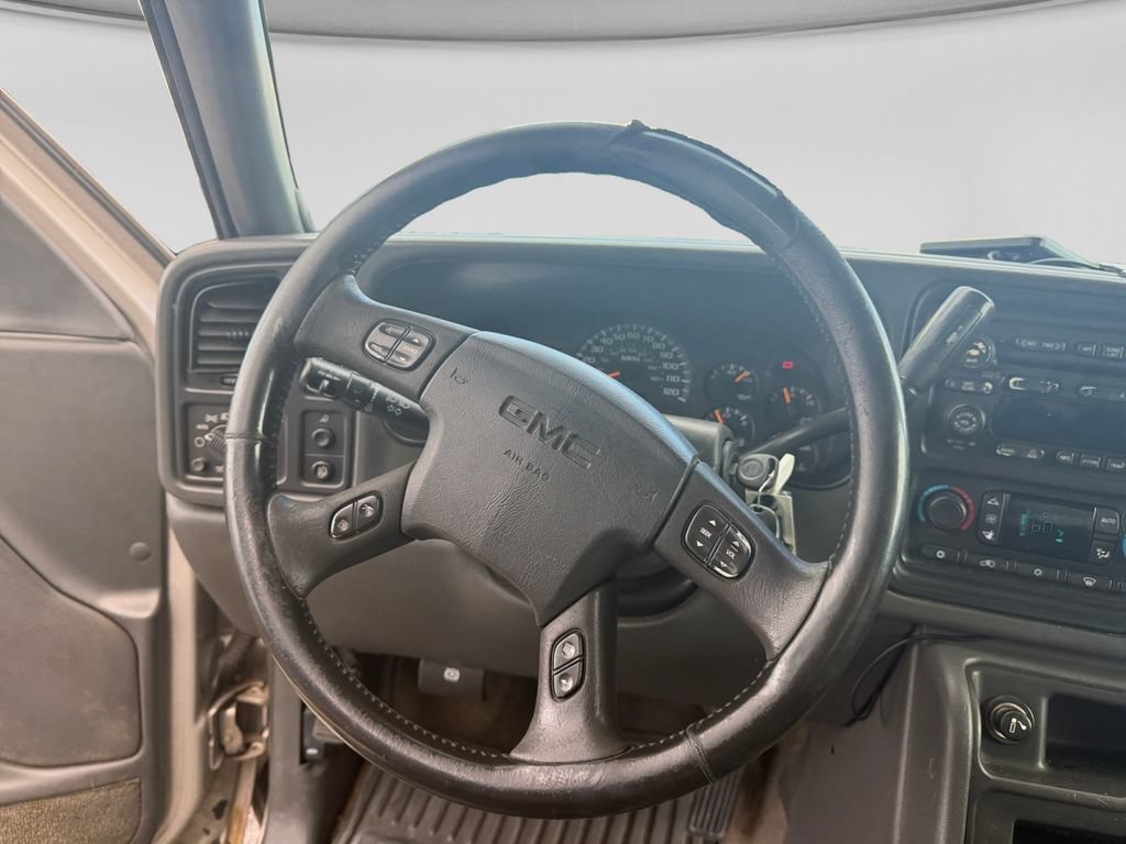 Used 2004 GMC Sierra 1500 SLT w/ Light Duty Power Package AWD/4WD image 15