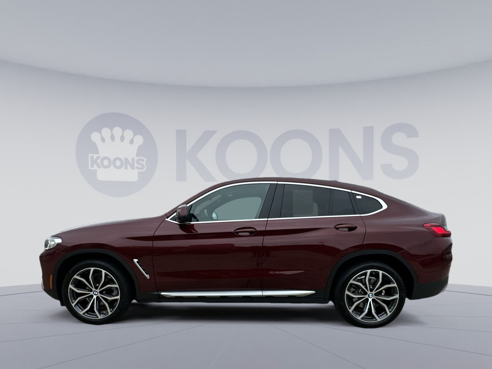Used 2025 BMW X4 xDrive30i w/ Premium Package AWD/4WD image 13