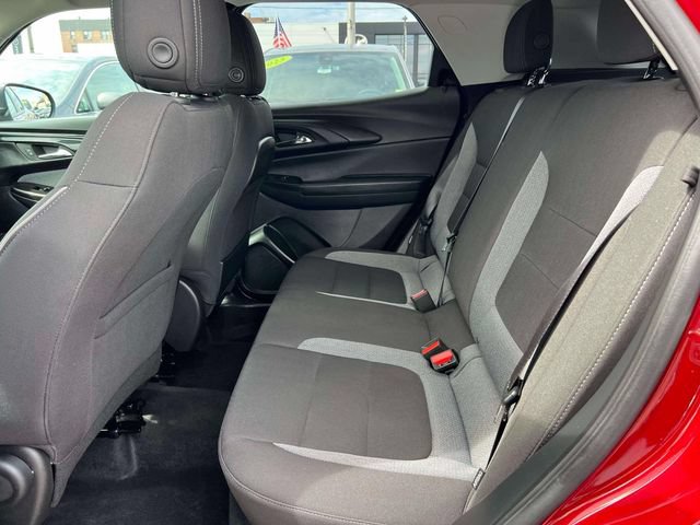 Used 2025 Chevrolet TrailBlazer LS w/ LS Convenience Package AWD/4WD image 12