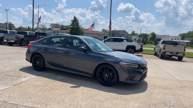Used 2024 Honda Civic Sport image 2