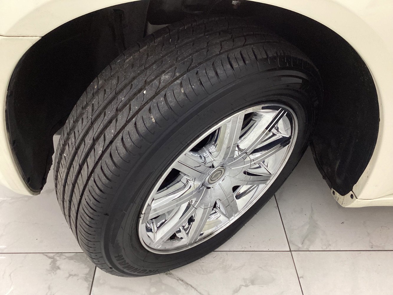 Used 2009 Chrysler 300 C image 44