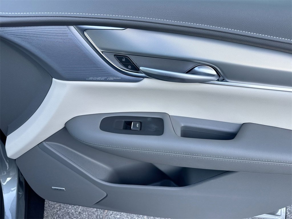 Used 2024 Cadillac XT5 Premium Luxury image 32