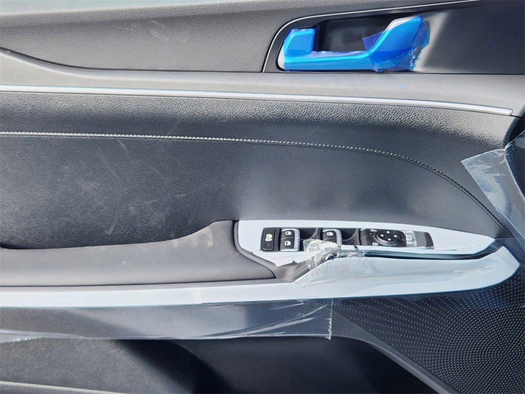 New 2025 Kia K5 LXS image 8