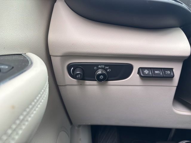 Used 2023 Buick Envision Avenir AWD/4WD image 16