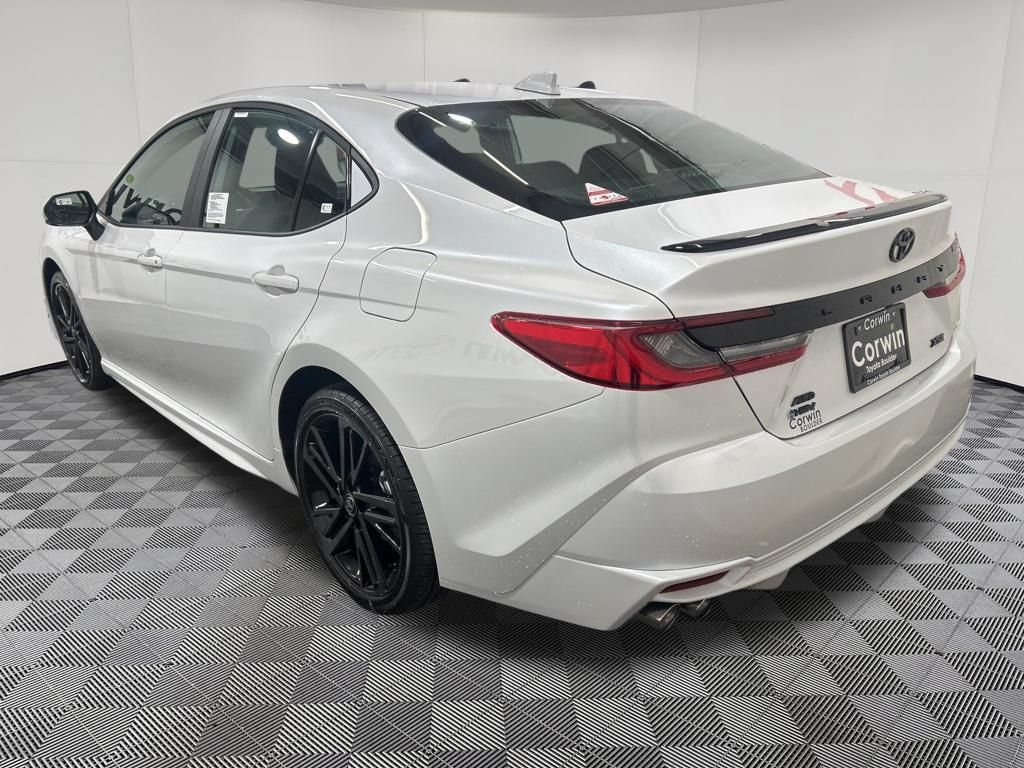 Used 2026 Toyota Camry XSE AWD/4WD image 5