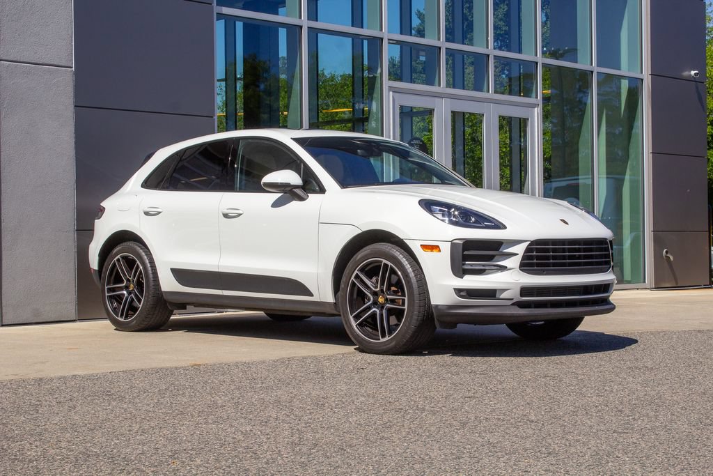 Used 2020 Porsche Macan AWD/4WD image 3
