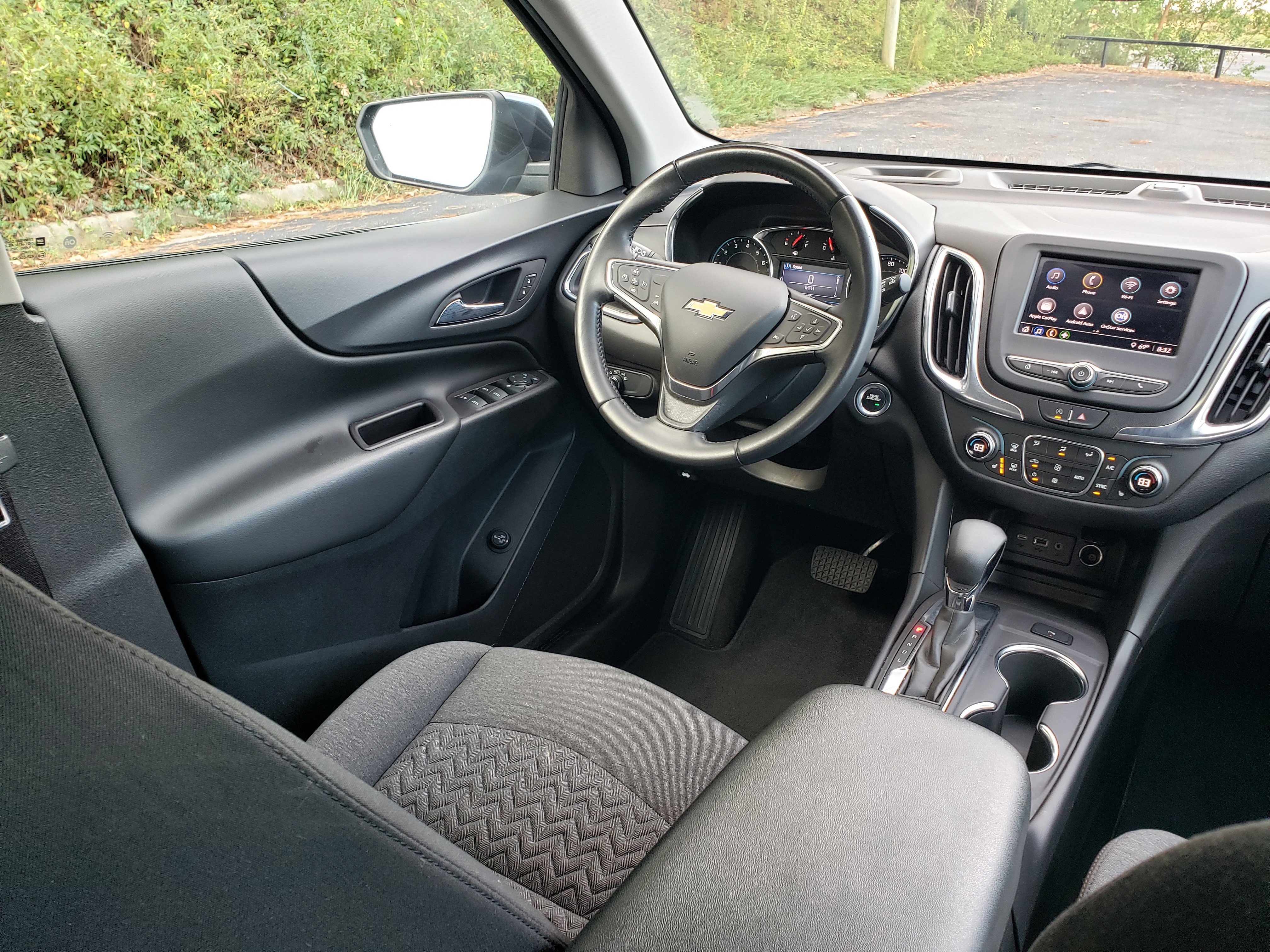 Used 2022 Chevrolet Equinox LT w/ Driver Convenience Package image 37