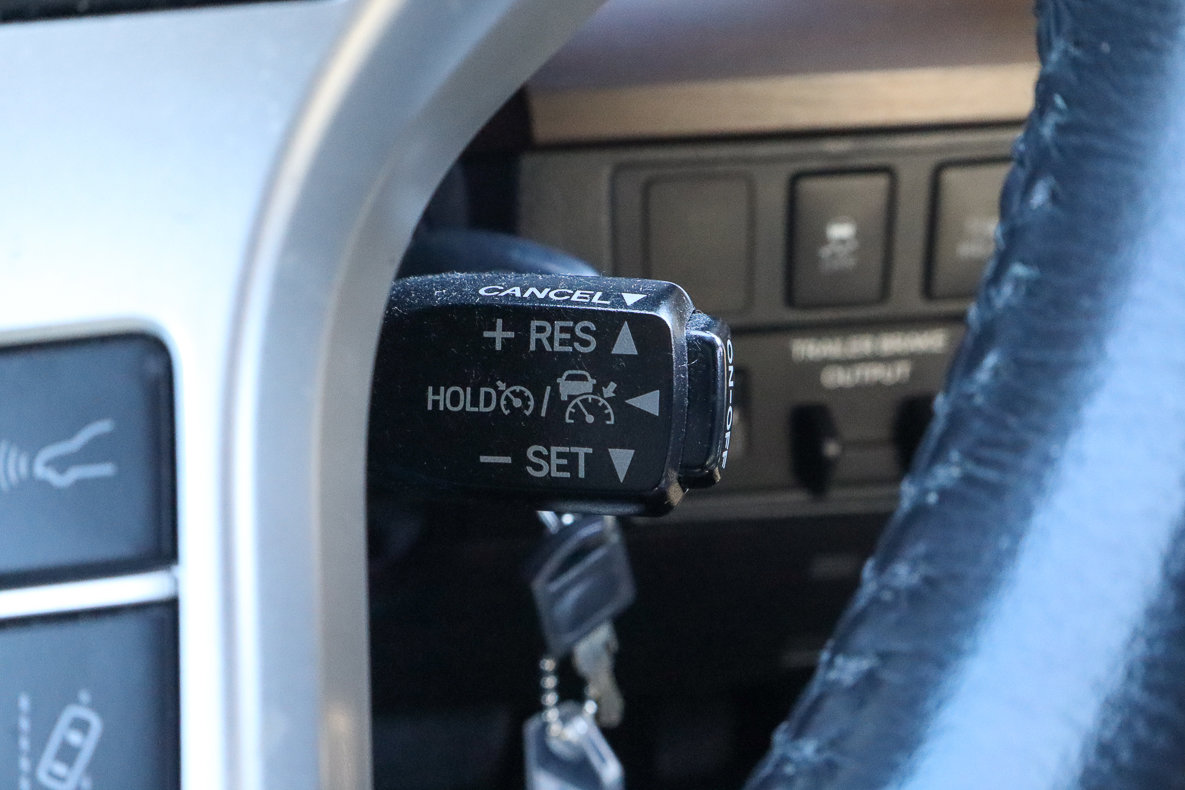 Used 2018 Toyota Tundra Limited image 32