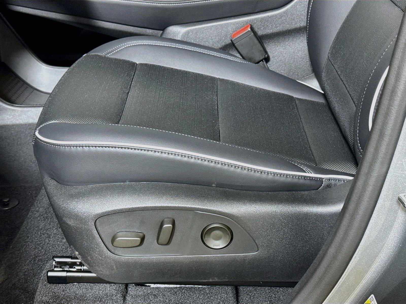 New 2027 Buick Enclave Sport Touring w/ Power Package FWD image 17