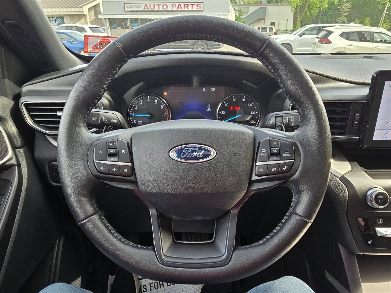 Used 2020 Ford Explorer XLT w/ Equipment Group 202A AWD/4WD image 6