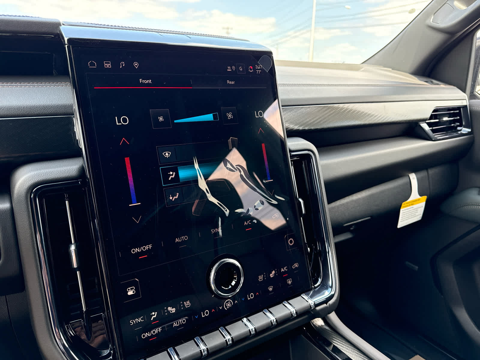 New 2026 GMC Yukon AT4 AWD/4WD image 20