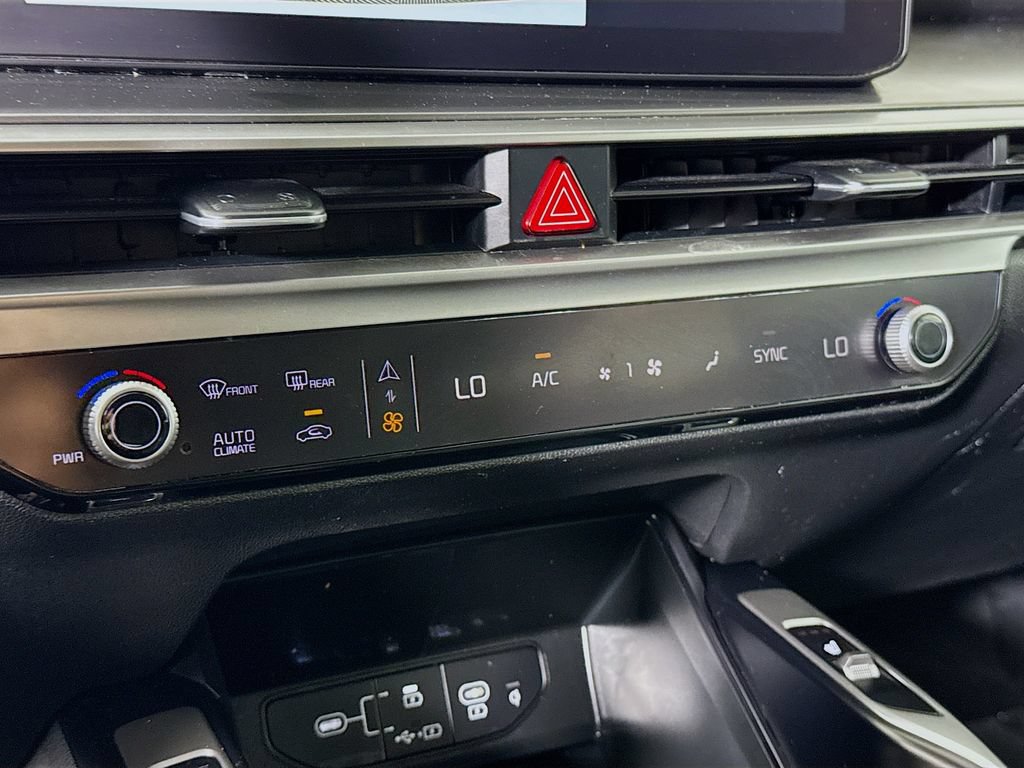 Certified 2024 Kia Sorento S AWD/4WD image 10