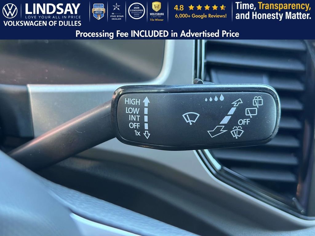 Used 2022 Volkswagen Atlas Cross Sport SEL R-Line image 23