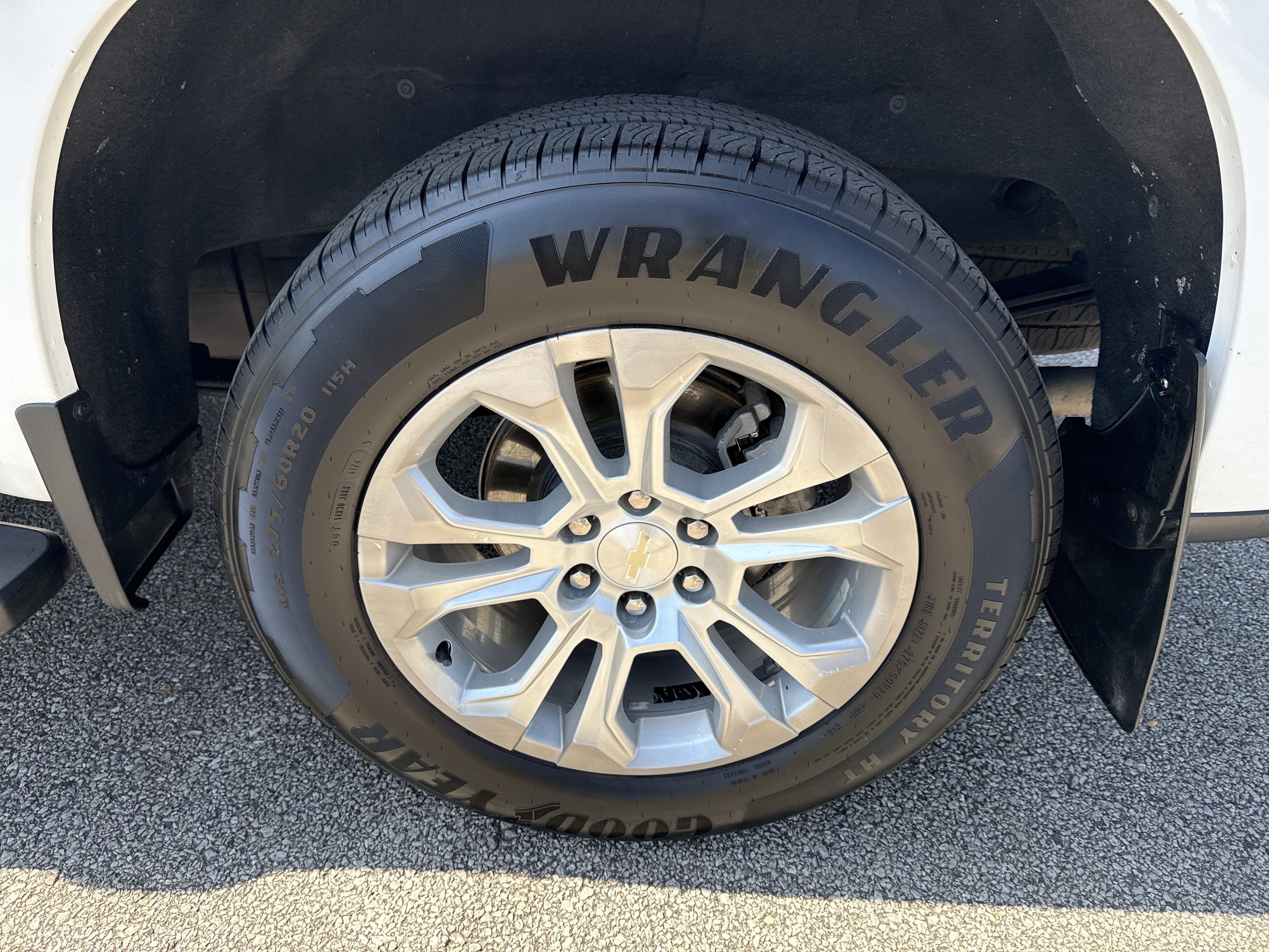 Used 2024 Chevrolet Silverado 1500 LTZ AWD/4WD image 19
