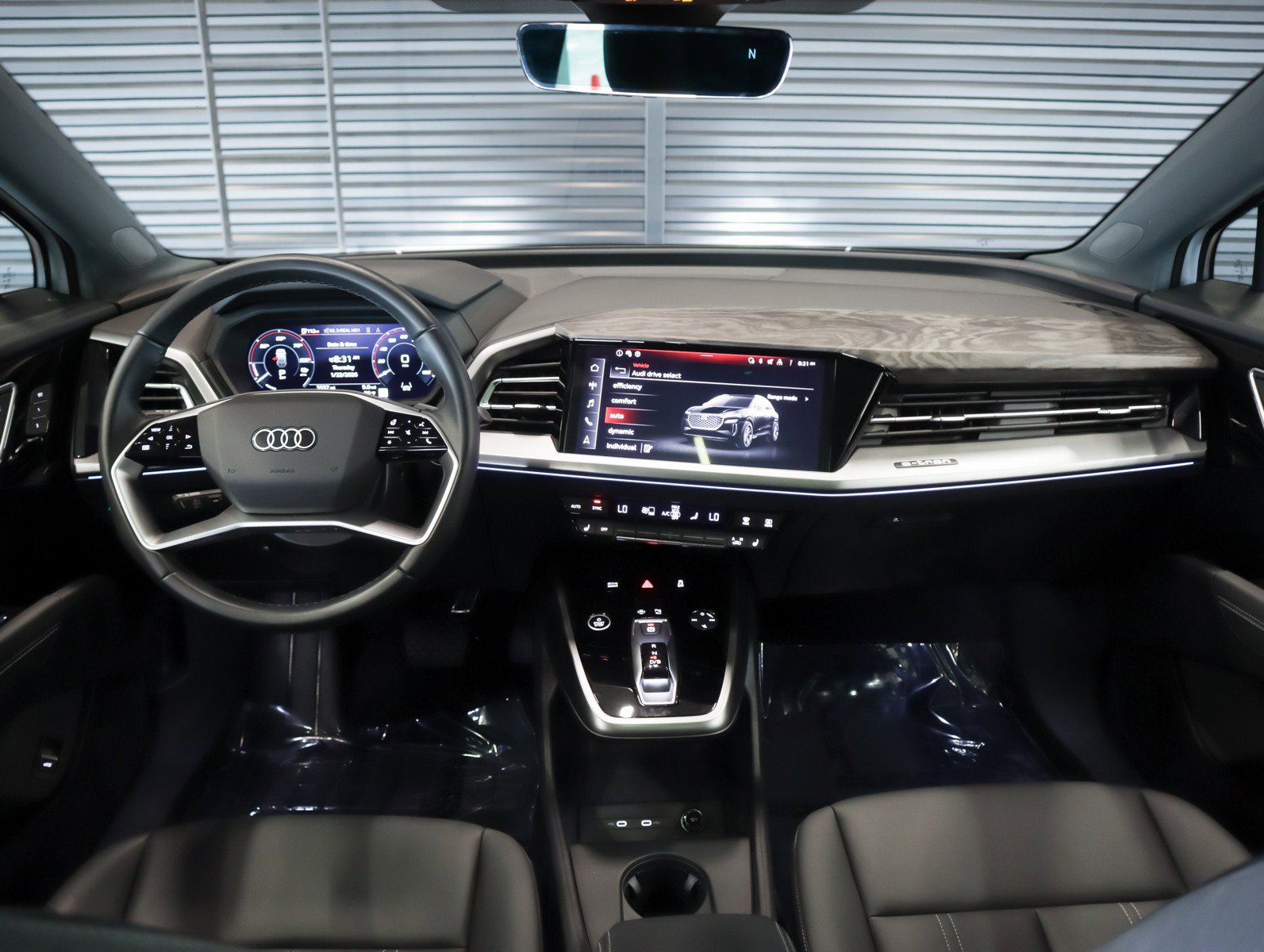 Certified 2024 Audi Q4 e-tron Premium Plus image 8