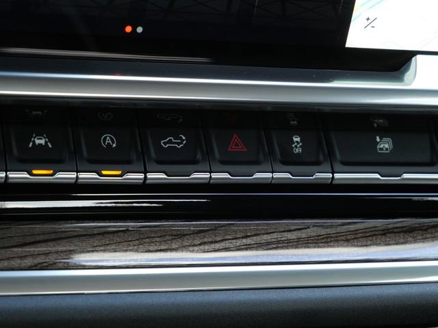 Used 2025 GMC Sierra 1500 Elevation AWD/4WD image 27