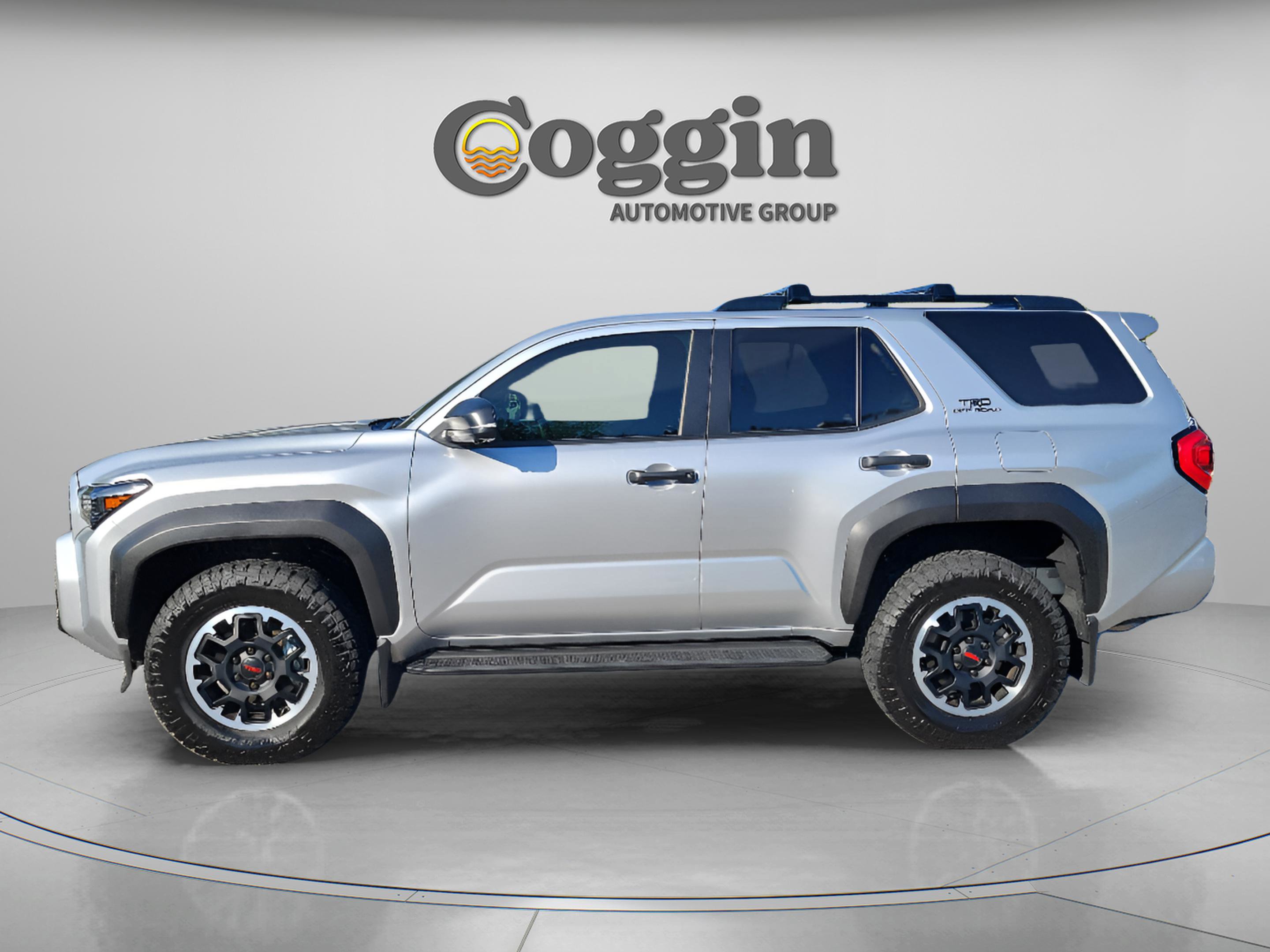 Certified 2025 Toyota 4Runner TRD Off-Road Premium AWD/4WD image 2