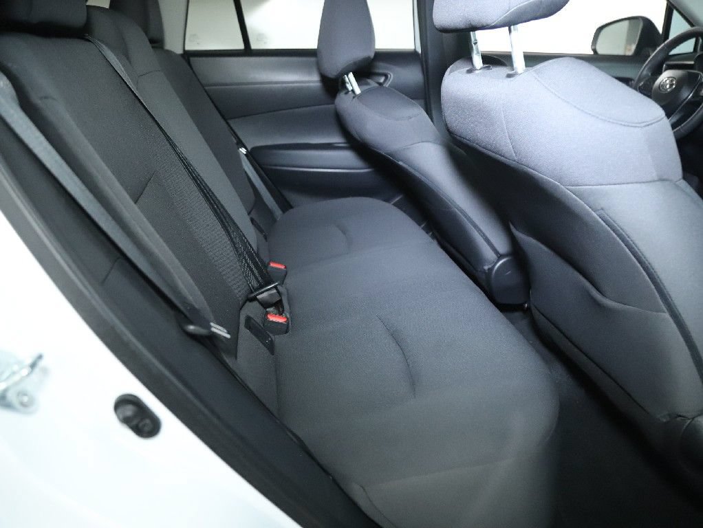 Used 2024 Toyota Corolla Cross LE FWD image 30
