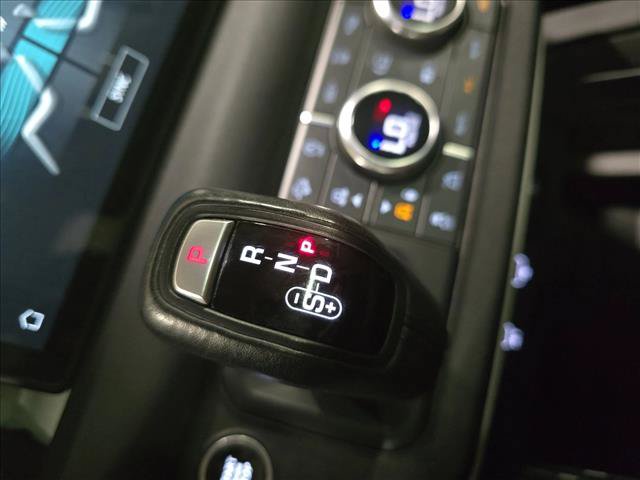 Used 2020 Land Rover Defender 110 SE AWD/4WD image 24