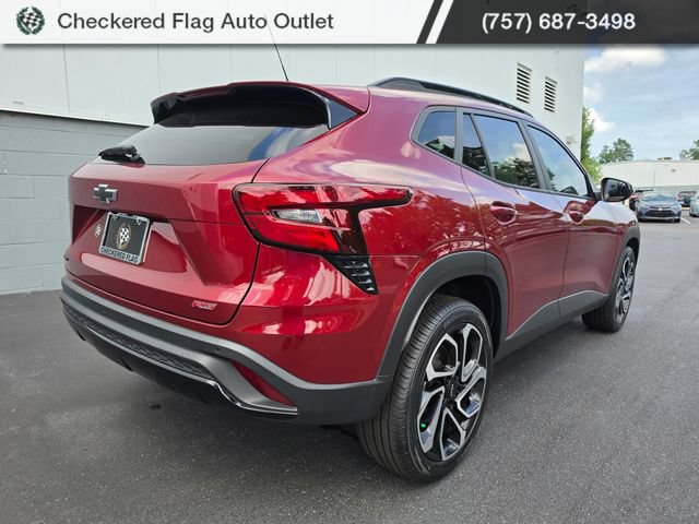 Used 2024 Chevrolet Trax RS w/ Sunroof Package FWD image 7