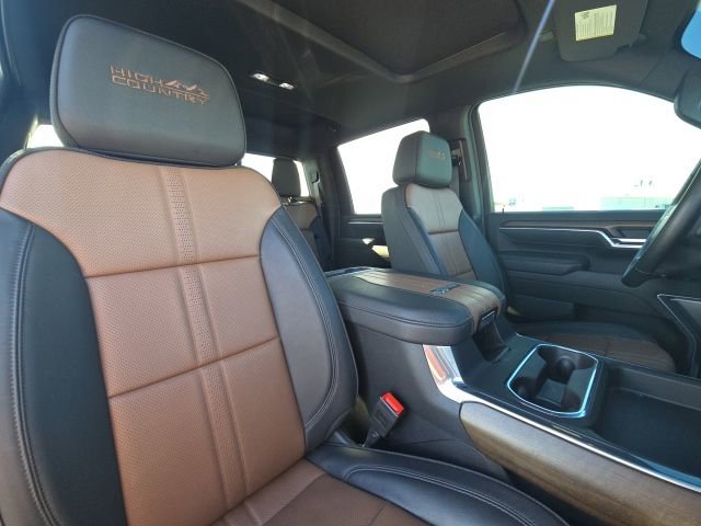 Used 2025 Chevrolet Silverado 3500 High Country w/ High Country Premium Package image 18