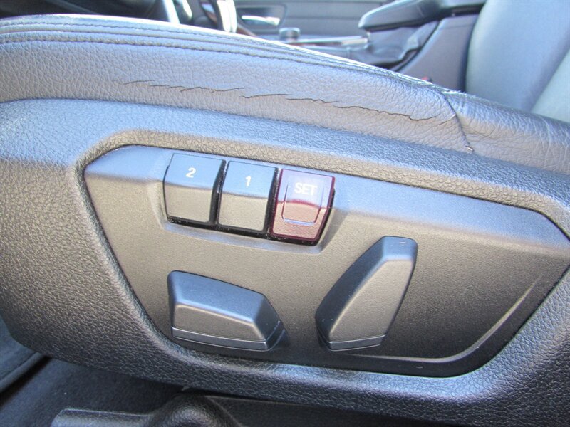 Used 2015 BMW 328i Sedan RWD image 11