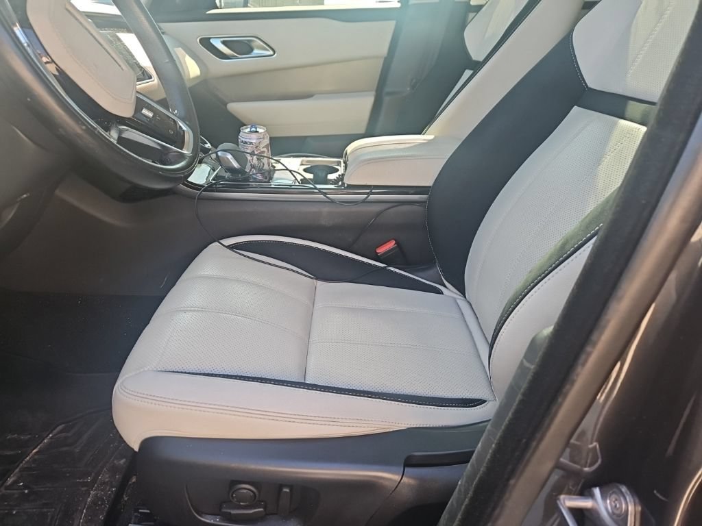 Used 2021 Land Rover Range Rover Velar S AWD/4WD image 4