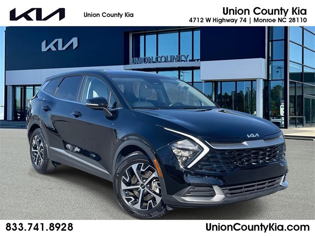 Used 2023 Kia Sportage EX image 1