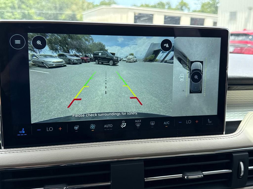 New 2025 Lincoln Corsair FWD w/ Equipment Group 101A image 24