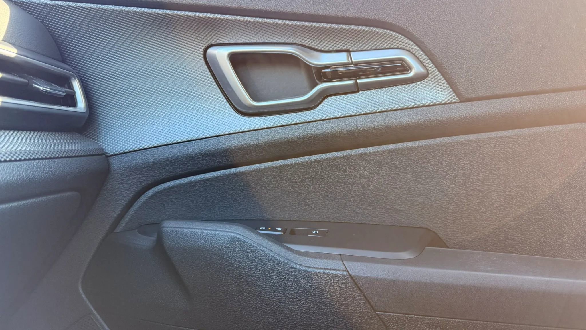 Used 2024 Kia Sportage LX image 24