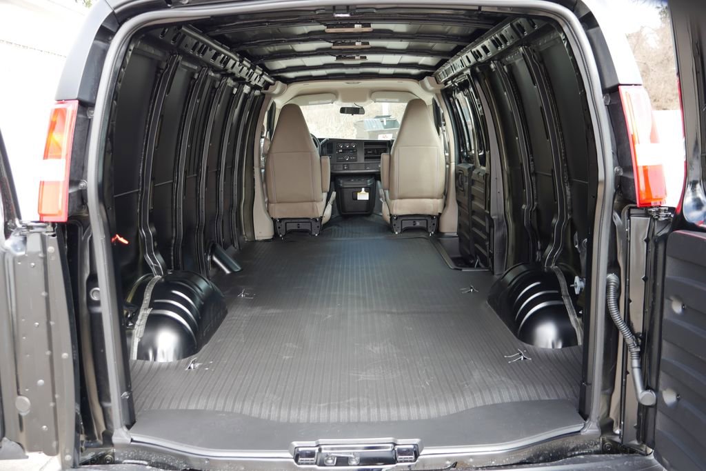 New 2026 Chevrolet Express 3500 Extended image 20