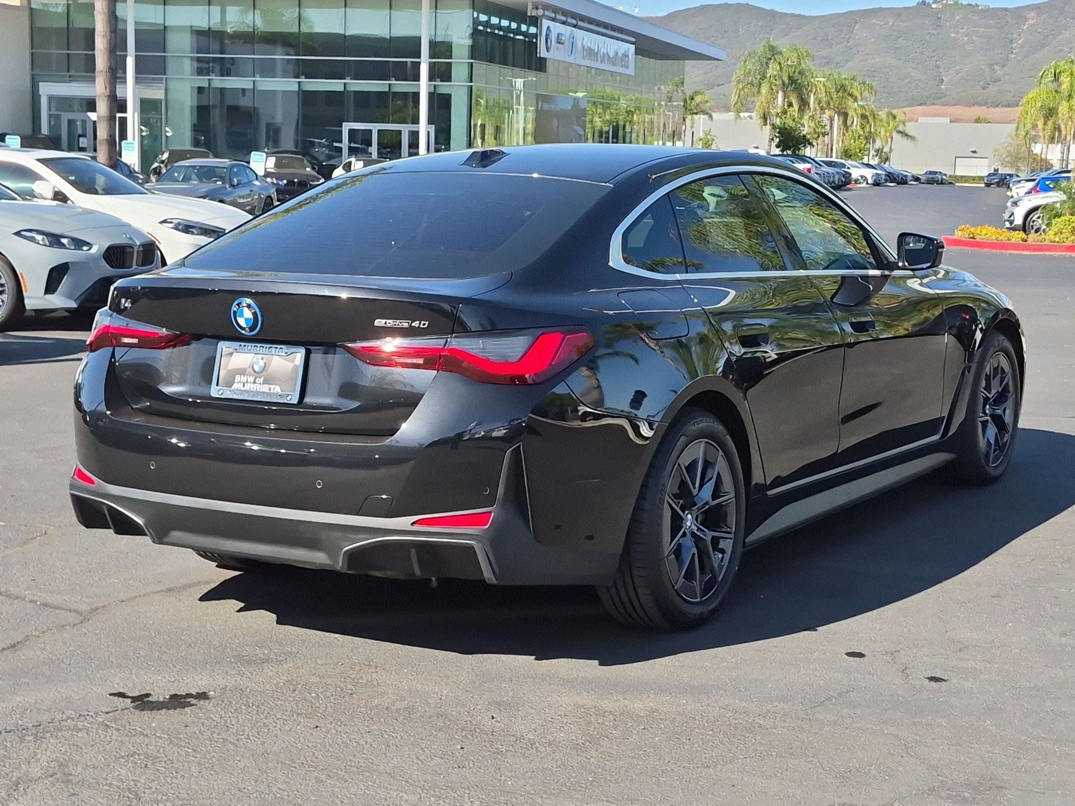 Used 2025 BMW i4 eDrive40 w/ Parking Assistance Package RWD image 18