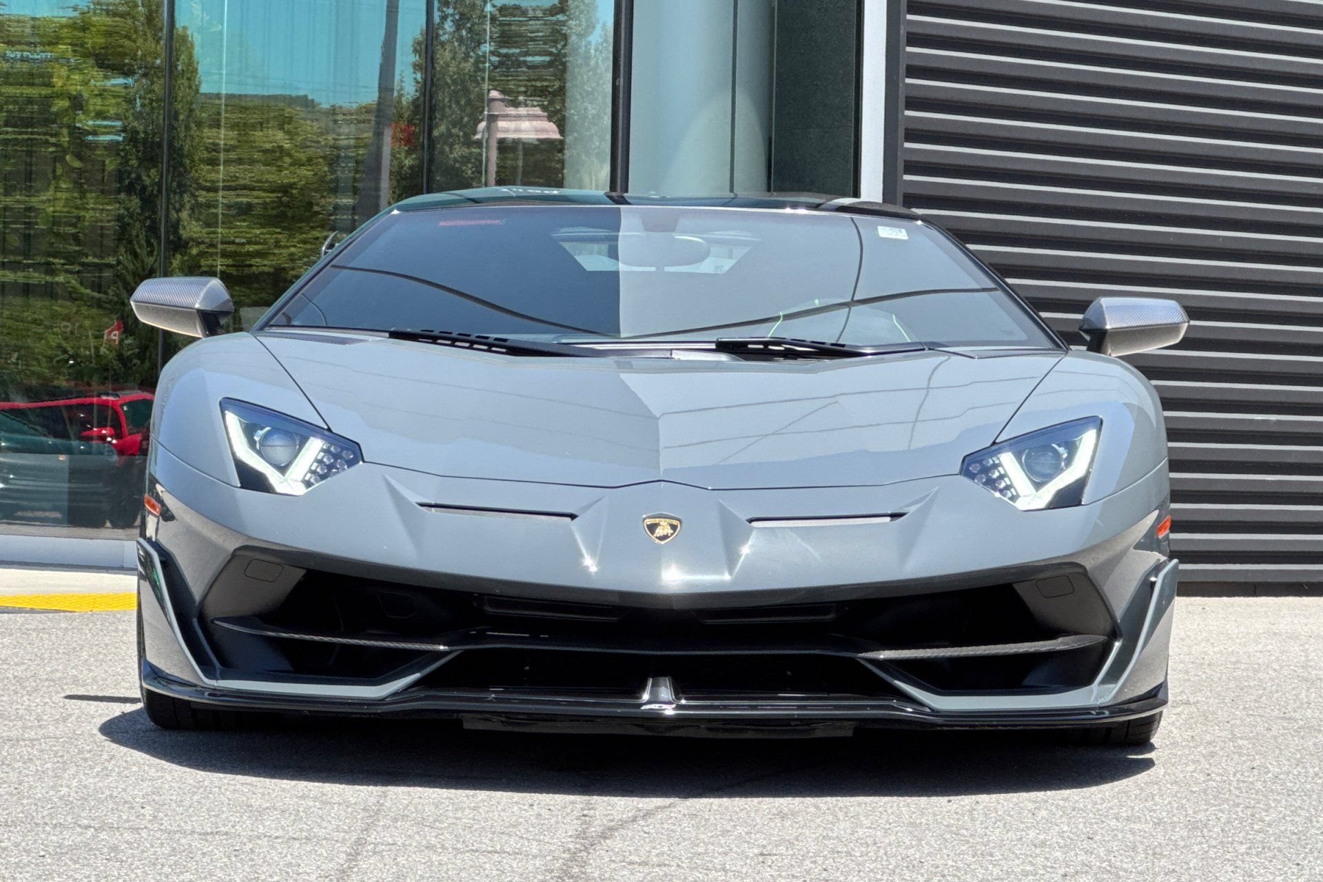 Used 2020 Lamborghini Aventador SVJ AWD/4WD image 11