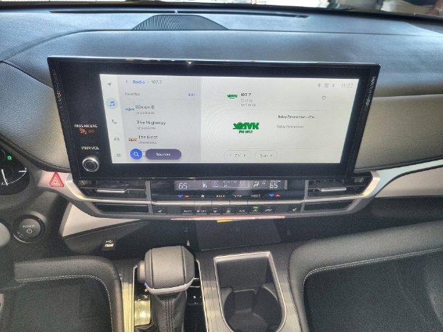 New 2026 Toyota Sienna XLE AWD/4WD image 16