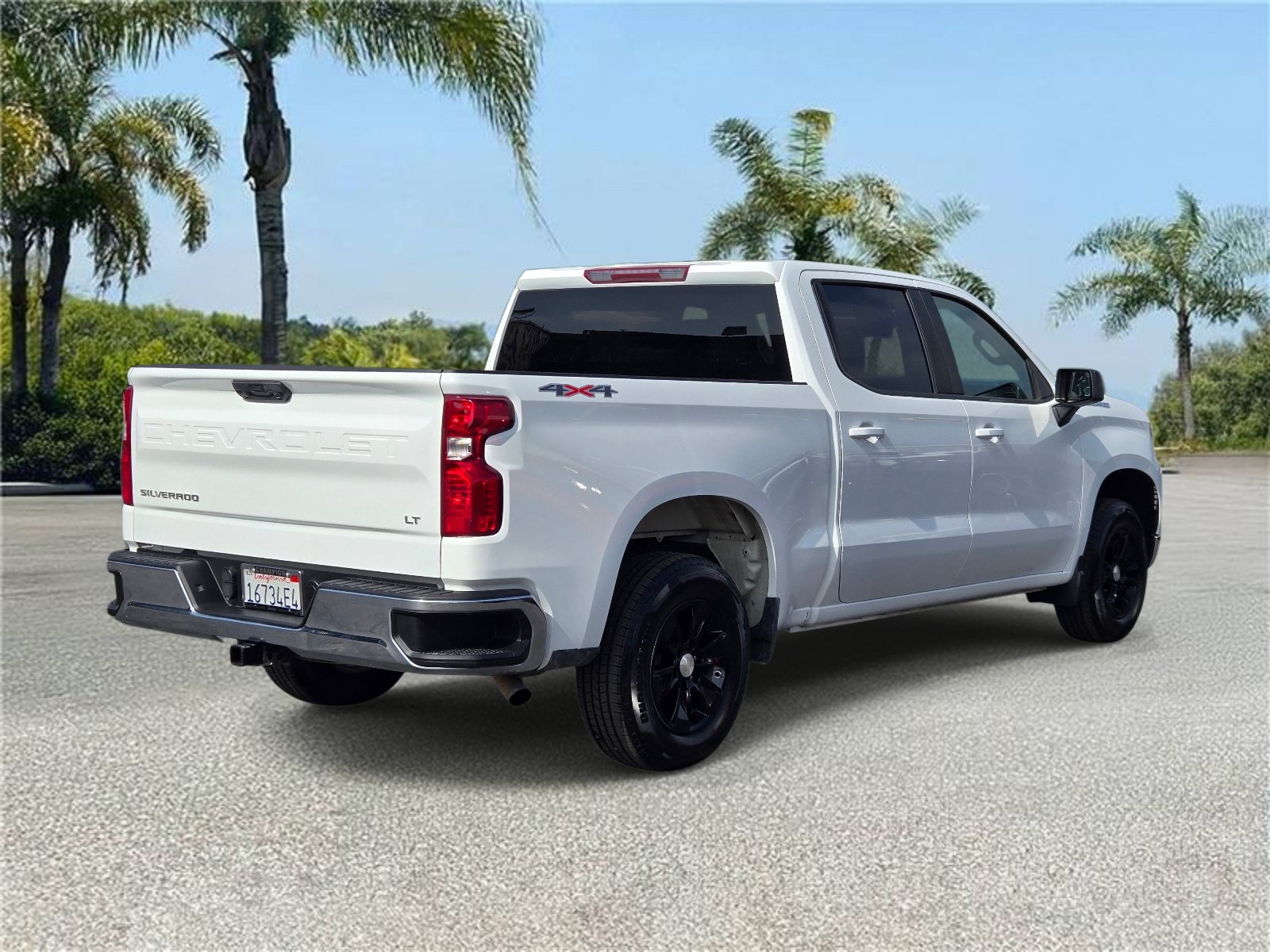 Used 2022 Chevrolet Silverado 1500 LT AWD/4WD image 4