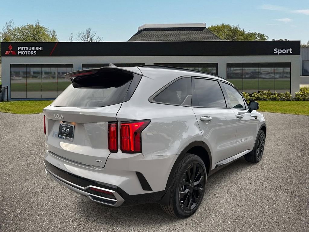 Used 2023 Kia Sorento SX image 4