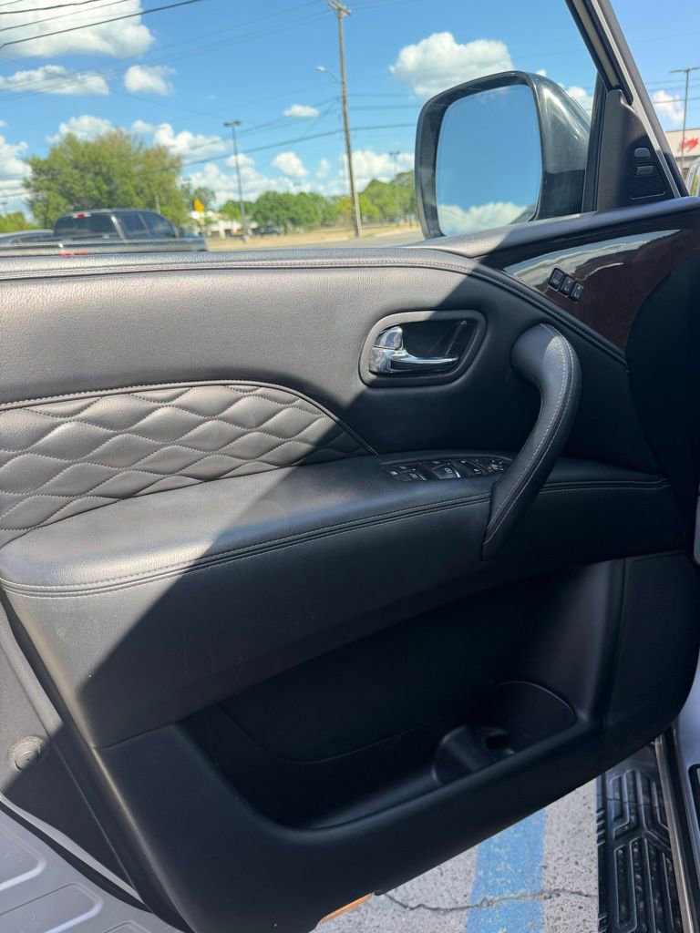 Used 2018 INFINITI QX80 2WD w/ Deluxe Technology Package image 16