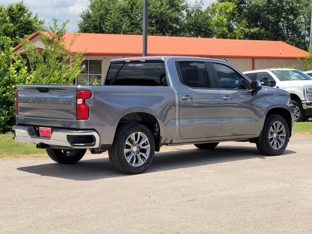Used 2020 Chevrolet Silverado 1500 LT AWD/4WD image 4