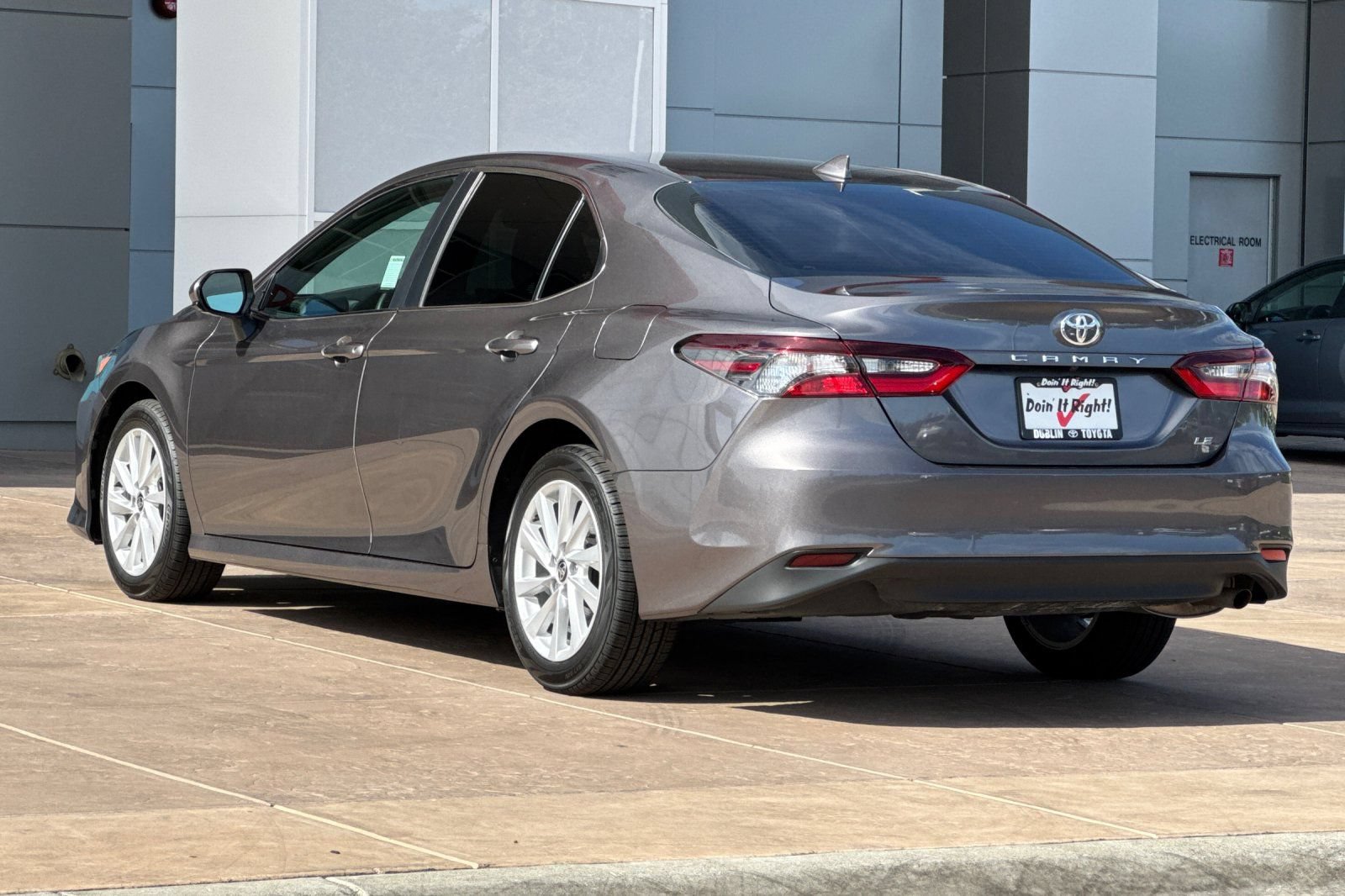 Used 2024 Toyota Camry LE FWD image 6