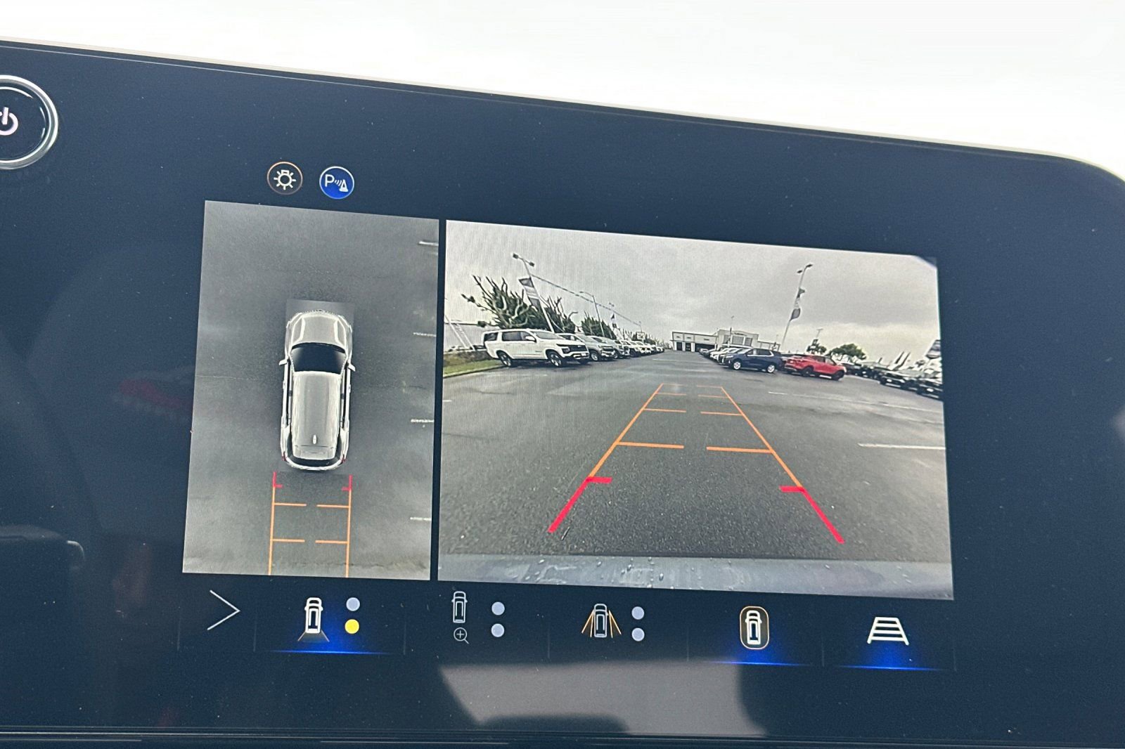 New 2026 Chevrolet Equinox LT w/ Safety and Technology Package image 23