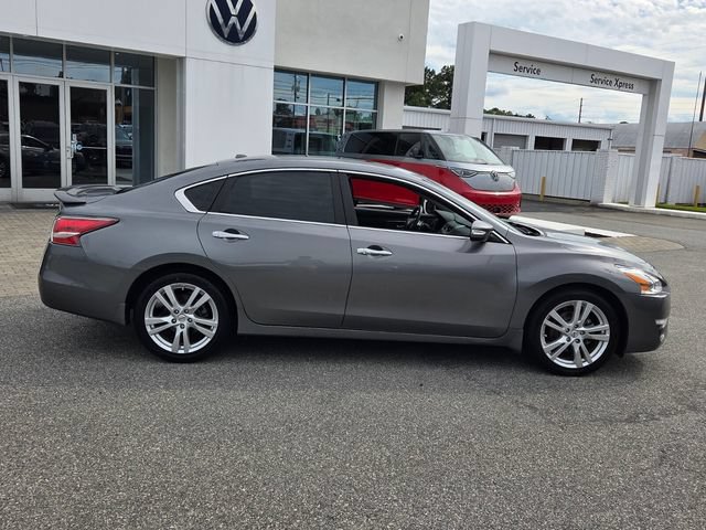 Used 2015 Nissan Altima 3.5 SL FWD image 15