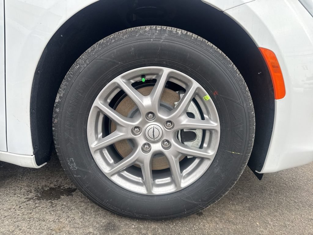 New 2026 Chrysler Voyager LX FWD image 12